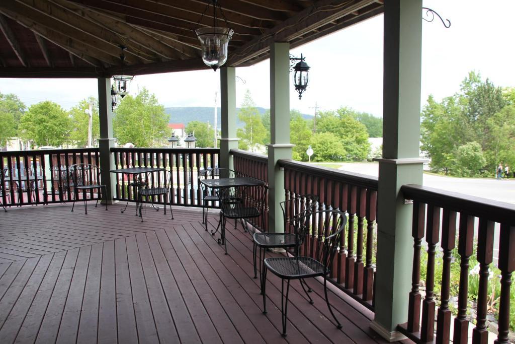 Lynwood Inn Baddeck Inlet Exteriör bild